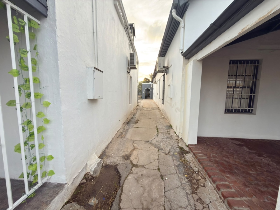 To Let Commercial Property for Rent in Worcester Western Cape